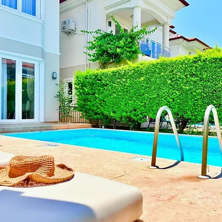 Villa Fethiye-çalış'ta 5 Yatak Odalı 10 Kişilik Coral 4