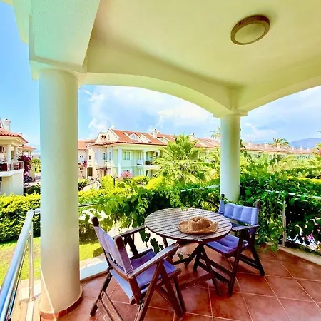 Fethiye-çalış'ta 5 Yatak Odalı 10 Kişilik Coral 4 *