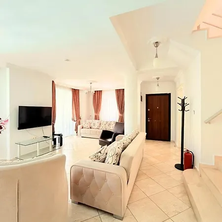 Fethiye-calis'ta 5 Yatak Odali 10 Kisilik Coral 4 Villa