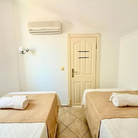 Villa Fethiye-çalış'ta 5 Yatak Odalı 10 Kişilik Coral 4