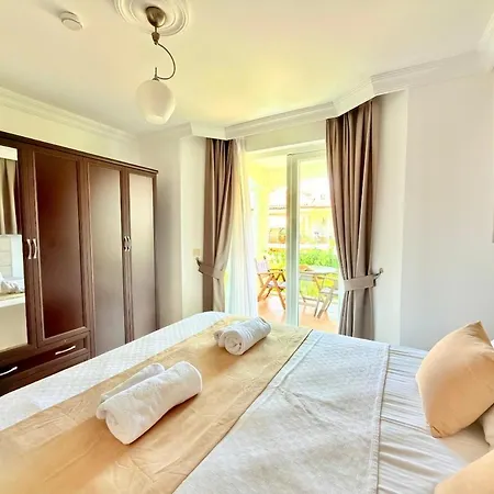 Fethiye-calis'ta 5 Yatak Odali 10 Kisilik Coral 4 * Fethiye