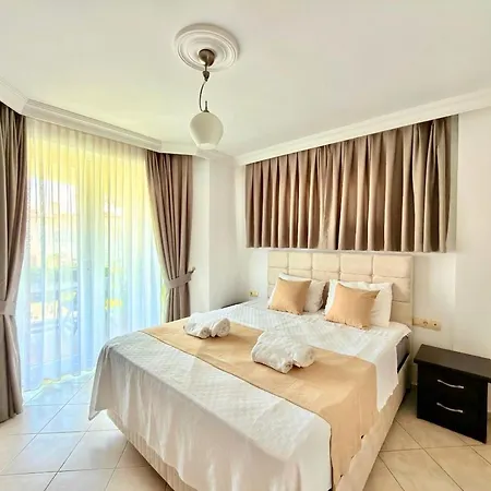 Fethiye-calis'ta 5 Yatak Odali 10 Kisilik Coral 4 * Fethiye