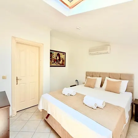 Fethiye-çalış'ta 5 Yatak Odalı 10 Kişilik Coral 4