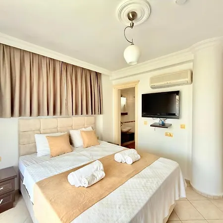 Fethiye-calis'ta 5 Yatak Odali 10 Kisilik Coral 4 Villa *