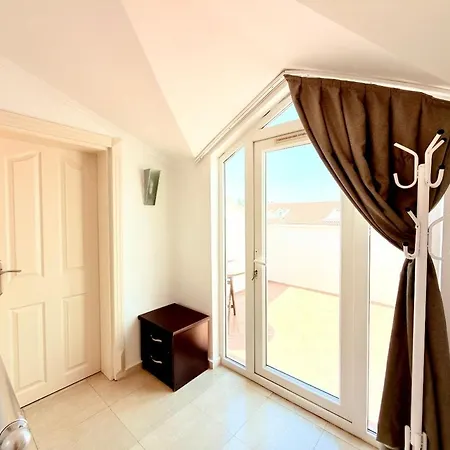 Fethiye-çalış'ta 5 Yatak Odalı 10 Kişilik Coral 4 *
